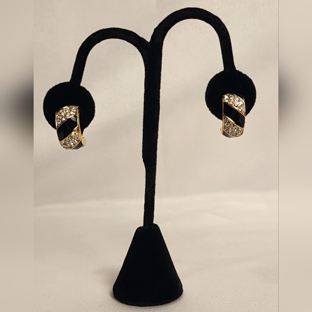Vintage Goldtone Black Enamel Nina Ricci Clip-on Earrings With Rhinestones - Picture 2 of 10